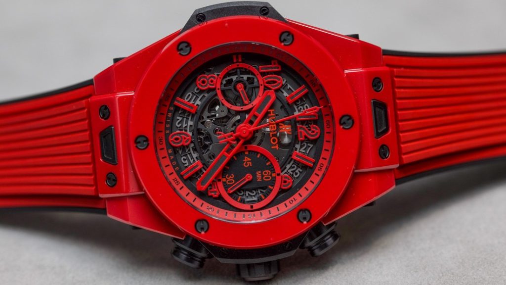 Replicas Hublot Big Bang UNICO Red Magic Ceramic Watch Manos a la obra